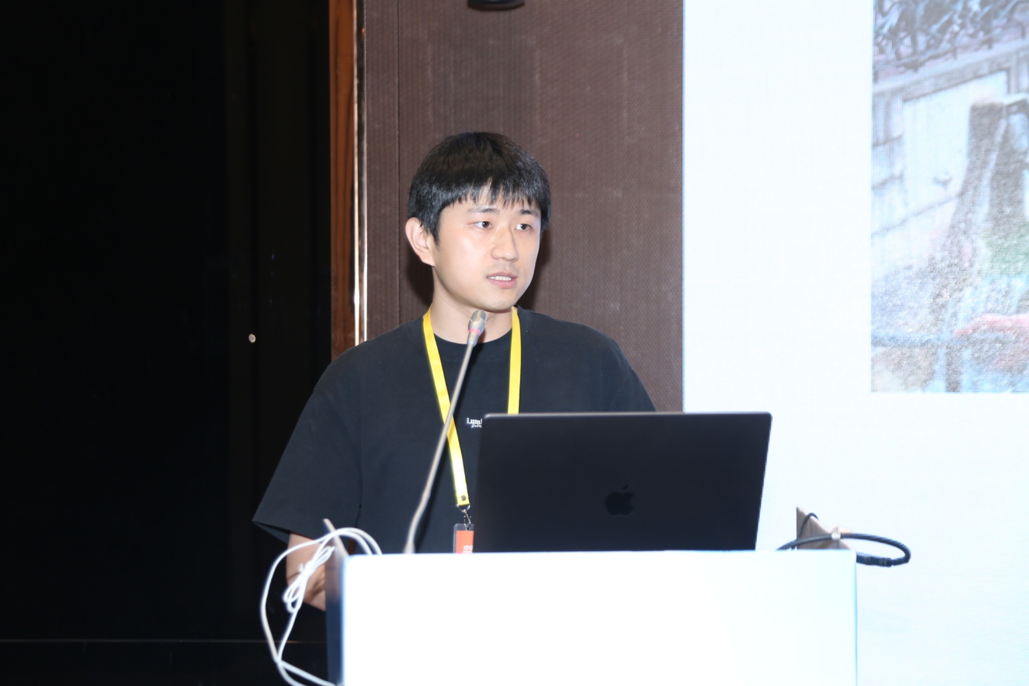 快手出席2024中国多媒体大会：AI驱动多媒体创新构建AI产学研生态(图3)