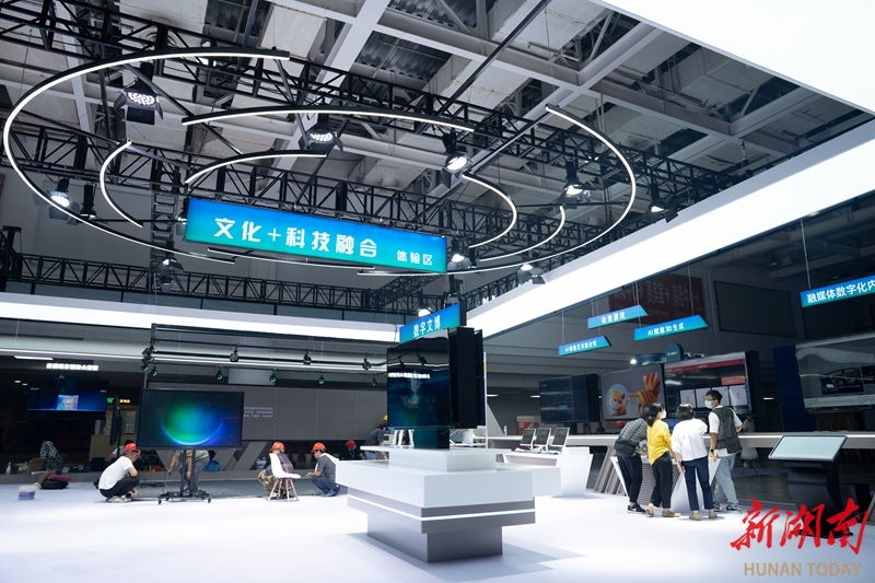九游娱乐文化：图集2024中国新媒体技术展准备就绪(图3)