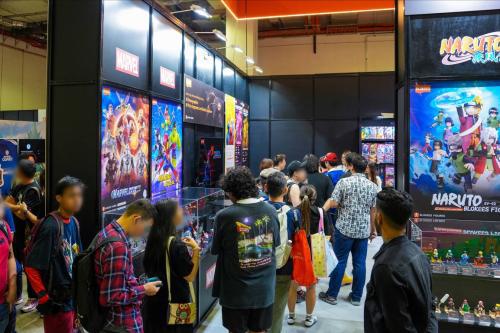 九游娱乐：积木人全球集结！布鲁可多IP新品惊艳亮相2024新加坡动漫展(图4)