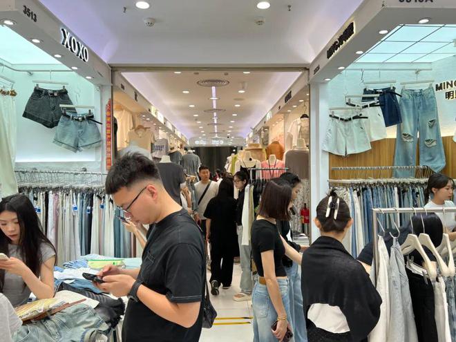 质领2025·先锋谈广州市诚大时装广场总经理连健文：“原创原产”打造十三行时尚新地标(图3)